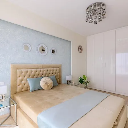 Myflat Lux Penthouse Apartment *