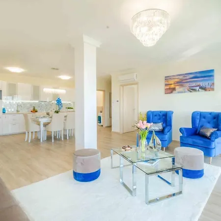 Myflat Lux Penthouse Apartment